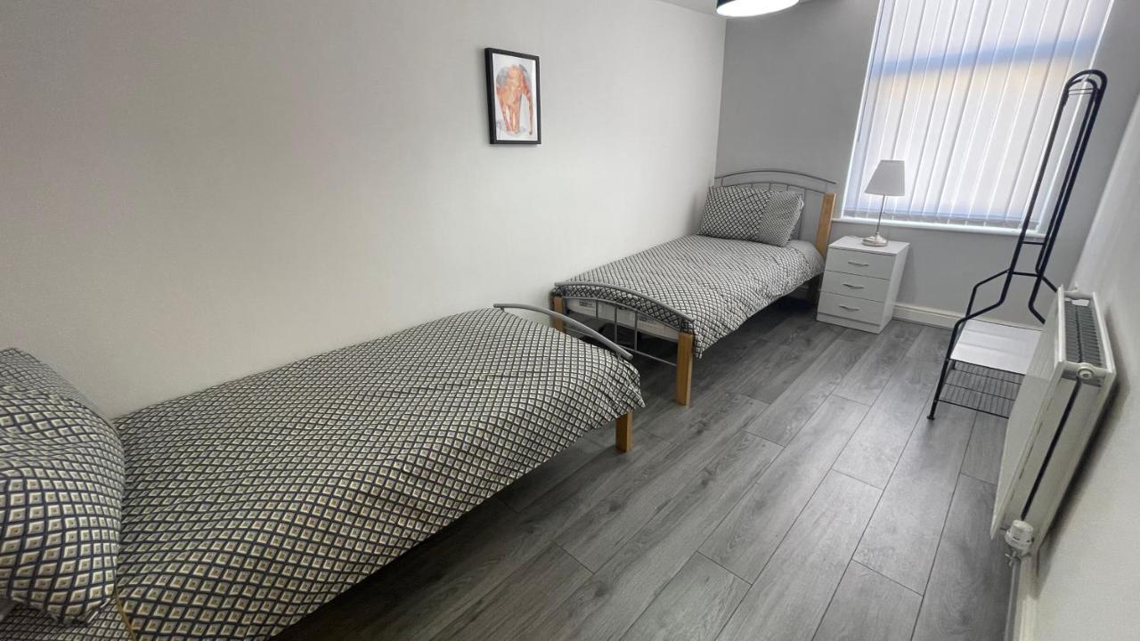 Ryan Air I Bnb - Lfc Apartments 리버풀 외부 사진
