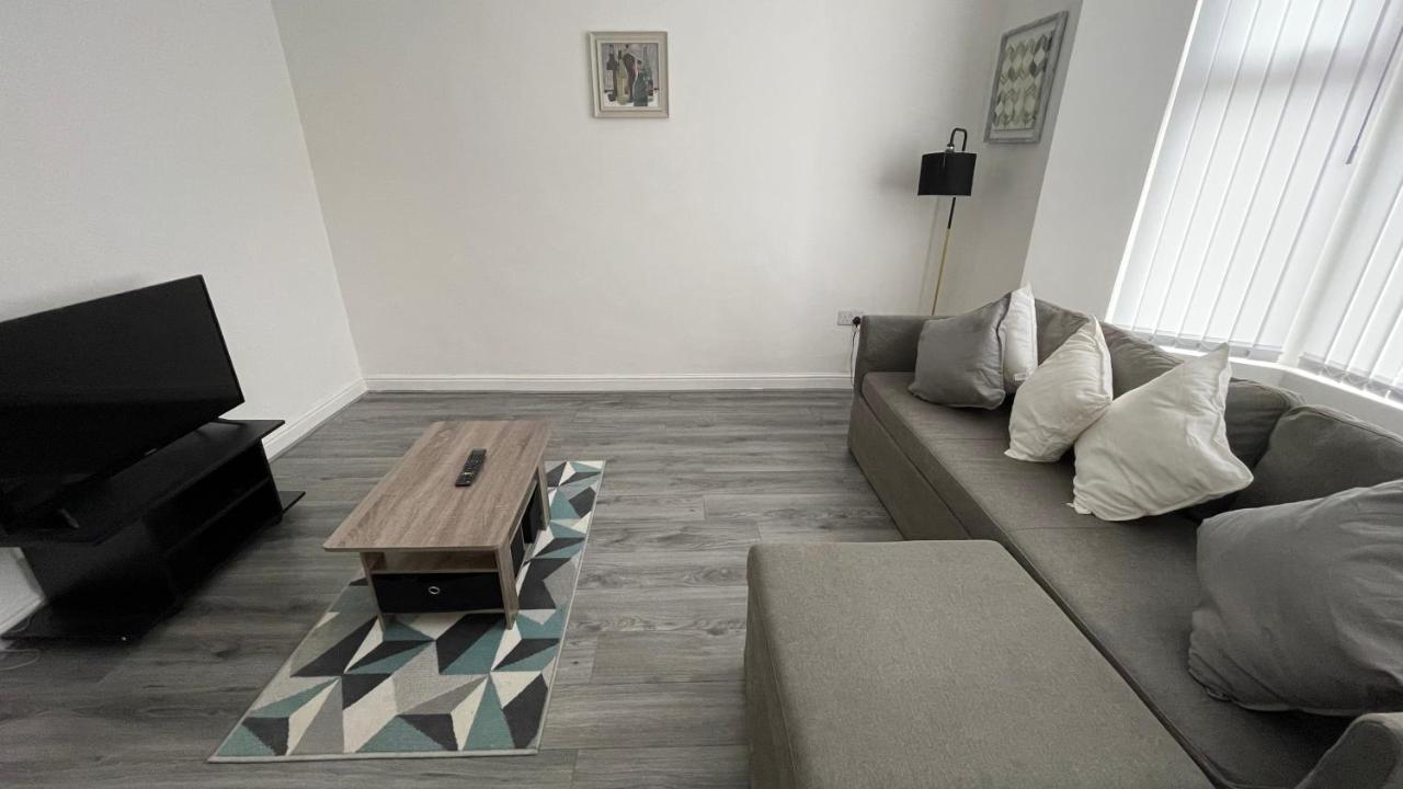 Ryan Air I Bnb - Lfc Apartments 리버풀 외부 사진